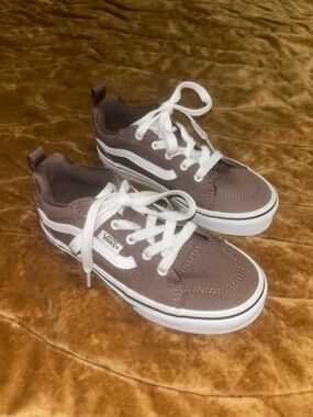 Vans Kids Old Skool Sneakers in Brown and White